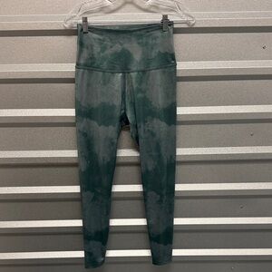 Beyond Yoga Womens Tie Dye Metallic Green Activewear Legging Size Medium PILATES